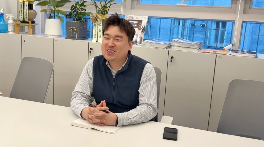 가전각색 업체의 인터뷰 사진